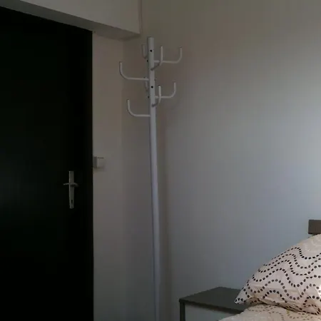 Tom Hostel Zgornja Besnica